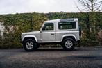 Land Rover Defender 90 TD5 15P // LOW KM, Testrit aan huis, Zwart, 2495 cc, LED verlichting