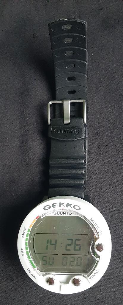 Duikcomputer Suunto - GEKKO, Watersport en Boten, Duiken, Zo goed als nieuw, Duikcomputer, Ophalen
