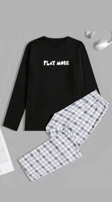 pyjama  beschikbaar voor biedingen