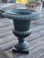 Vase en fonte, Enlèvement ou Envoi