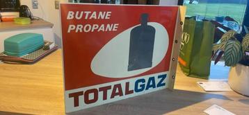 Mooi reclamebord, totaal gas, totaal gas, butaan, propaan beschikbaar voor biedingen