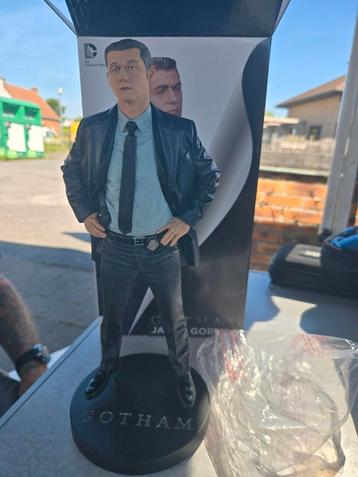 DC collectibles James gordon beschikbaar voor biedingen