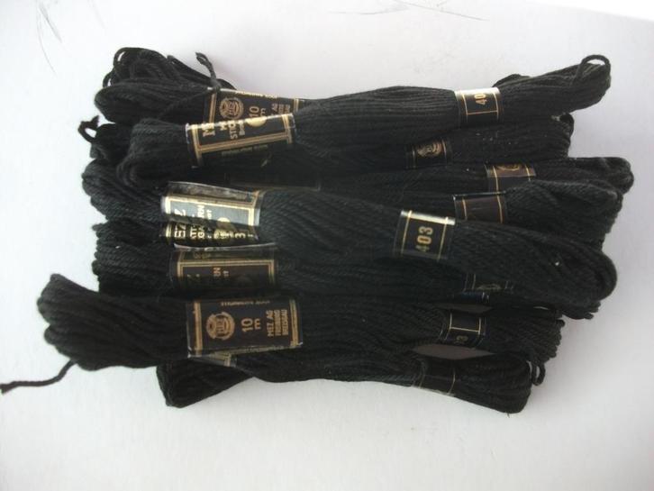 Borduurgaren MEZ 3 - 403 - Stickgarn - 10 m -zwart, Hobby en Vrije tijd, Naaien en Fournituren, Zo goed als nieuw, Garen of Naald(en)