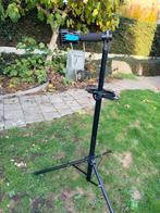 btwin 500 montagestandaard, Fietsen en Brommers, Fietsaccessoires | Fietsgereedschap, Ophalen, Zo goed als nieuw