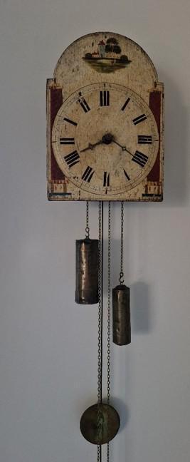 Horloge ancienne de la Forêt-Noire  disponible aux enchères