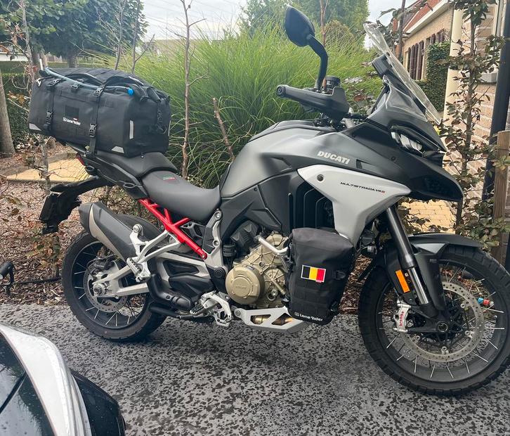 Ducati Multistrada V4S Radar met fabrieksgarantie, Motoren, Motoren | Ducati, Particulier, Toermotor, meer dan 35 kW, 4 cilinders