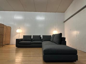 Nieuwstaat Minotti Andersen Hoekbank – NP: €27.500 beschikbaar voor biedingen