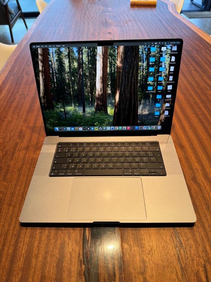 Macbook PRO M1 PRO MAX 15 inch, Computers en Software, Apple Macbooks, Zo goed als nieuw, MacBook, 15 inch, 4 Ghz of meer, 1 TB of meer