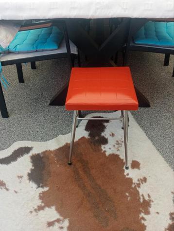 Vintage Brabantia krukje (oranje rood) beschikbaar voor biedingen