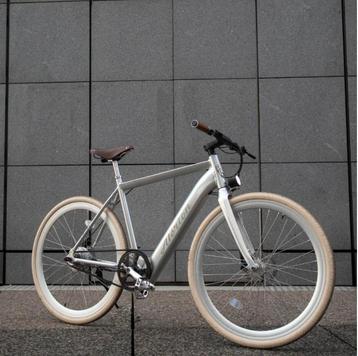 Alerion hippe elektrische stadsfiets - nieuwstaat beschikbaar voor biedingen