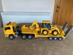 Bruder dieplader met Bruder tractor met shovel en graafarm, Ophalen of Verzenden, Zo goed als nieuw
