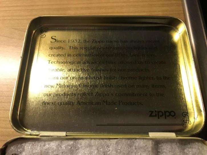 Zippo 60 th Anniversary, Verzamelen, Rookartikelen, Aanstekers en Luciferdoosjes, Zo goed als nieuw, Aansteker, Ophalen of Verzenden