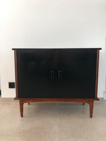 Leuke commode jaren ‘70 beschikbaar voor biedingen