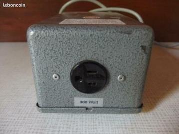 transfo gris rectangulaire 300 watts beschikbaar voor biedingen