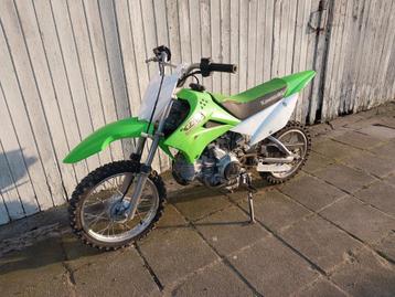 Kawasaki KLX 110 2022, Motoren, Particulier, Crossmotor, 11 kW of minder, 110 cc