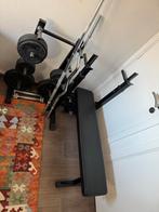 Bench press met verschillende stangen + gewichten, Enlèvement, Comme neuf