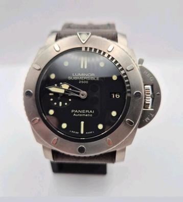 Panerai submersible PAM00364  disponible aux enchères