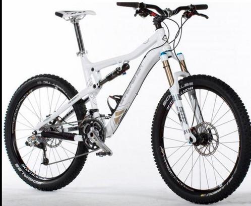 Professionele mountainbike met ritcomputer 27 versnellingen, Fietsen en Brommers, Fietsen | Mountainbikes en ATB, Zo goed als nieuw