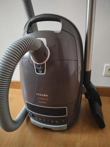Miele COMPELTE C3 PowerLine beschikbaar voor biedingen