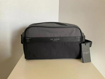 Ted Baker toilettas - model Morriss beschikbaar voor biedingen
