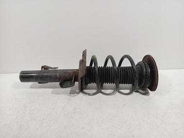 VEERPOOT LINKS VOOR Volvo V60 I (FW / GW) (01-2010/12-2018) beschikbaar voor biedingen