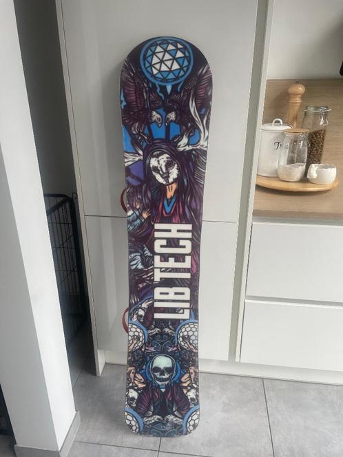 LibTech Terrain Wrecker 2021, 154cm met Union Strata binding, Sport en Fitness, Snowboarden, Gebruikt, Board, Ophalen