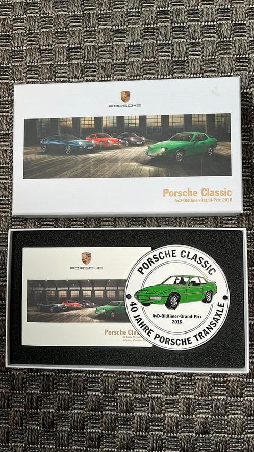 Badge Porsche Classic 924 Transaxle édition limitée 40 ans, Autos, Porsche, Particulier, Enlèvement ou Envoi