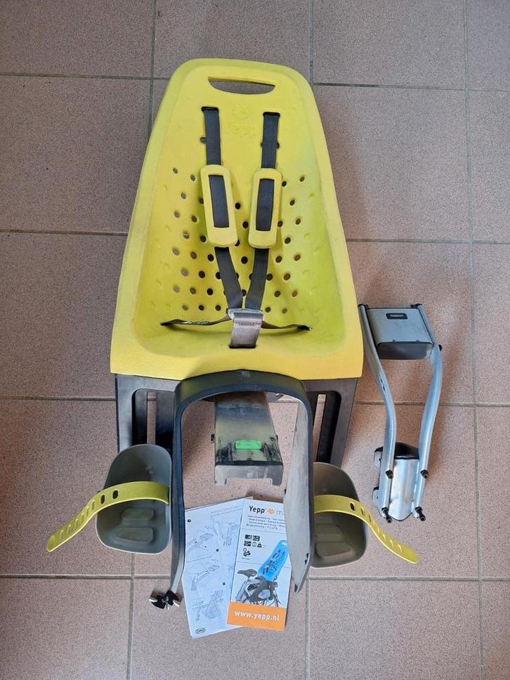 Fietstoeltje Yepp Maxi - groen - 9M tot 6 jaar, Fietsen en Brommers, Fietsaccessoires | Fietsstoeltjes, Gebruikt, Achterzitje