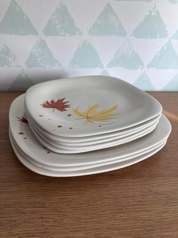 Boch Seduction - herfstbladeren - 8 borden, Antiek en Kunst, Antiek | Servies los, Ophalen of Verzenden