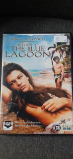 Le lagon bleu, Milla Jovovich, Enlèvement ou Envoi