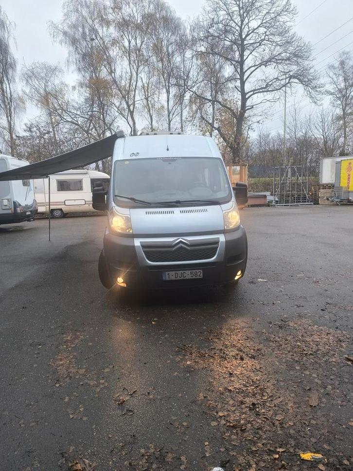 Unieke wintervaste motorhome in uitstekende staat, Caravans en Kamperen, Mobilhomes, Particulier, Douche, Koelkast, Luifel, Ophalen