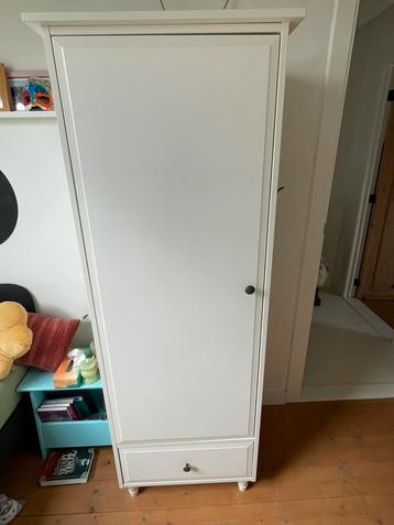 Hemnes (IKEA) - kleerkast babykamer in goede staat, 105 cm ou plus, Enlèvement, Utilisé, 50 à 70 cm