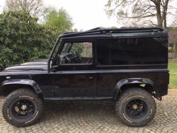 defender oldtimer v8 beschikbaar voor biedingen