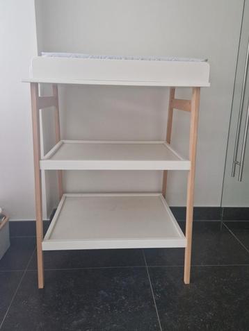 Luiertafel Quax beschikbaar voor biedingen