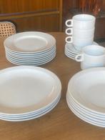 Basic wit servies, Huis en Inrichting, Ophalen, Zo goed als nieuw, Bord(en)