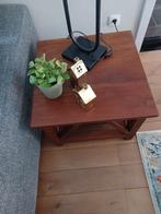 Massief houten bijzettafeltje, Ophalen