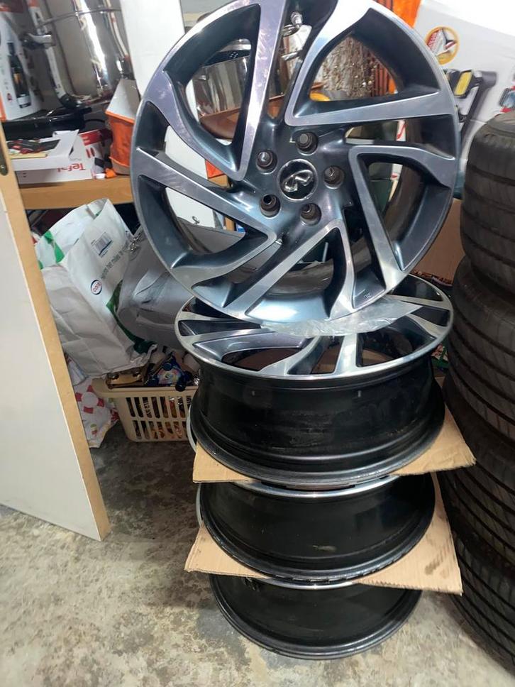 À vendre Jantes 18” 5x114,3 Alésage 66.1 capteurs TPMS, Autos : Divers, Enjoliveurs, Comme neuf, Enlèvement ou Envoi