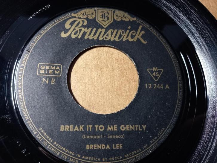 Brenda Lee ‎– Break It To Me Gently / So Deep '7, Cd's en Dvd's, Vinyl Singles, Gebruikt, Single, Pop, 7 inch, Ophalen of Verzenden