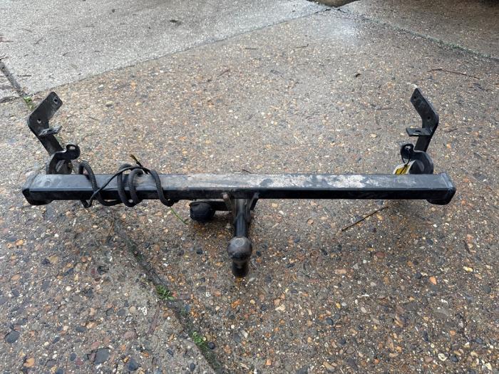 Trekhaak van een Citroen C4 Cactus, Auto-onderdelen, Ophanging en Onderstel, Citroën, Gebruikt, 3 maanden garantie