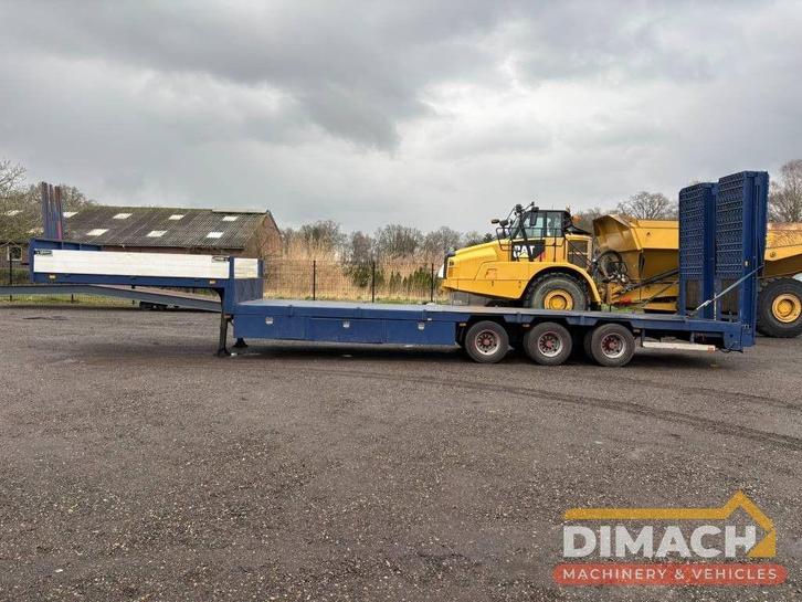 Broshuis Lowloader tieflader 3 assen leaf spring, laadklep, Auto's, Vrachtwagens, Aanhangers en Opleggers