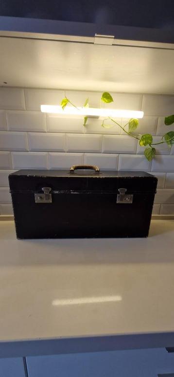Vintage Tijdschriften koffer beschikbaar voor biedingen