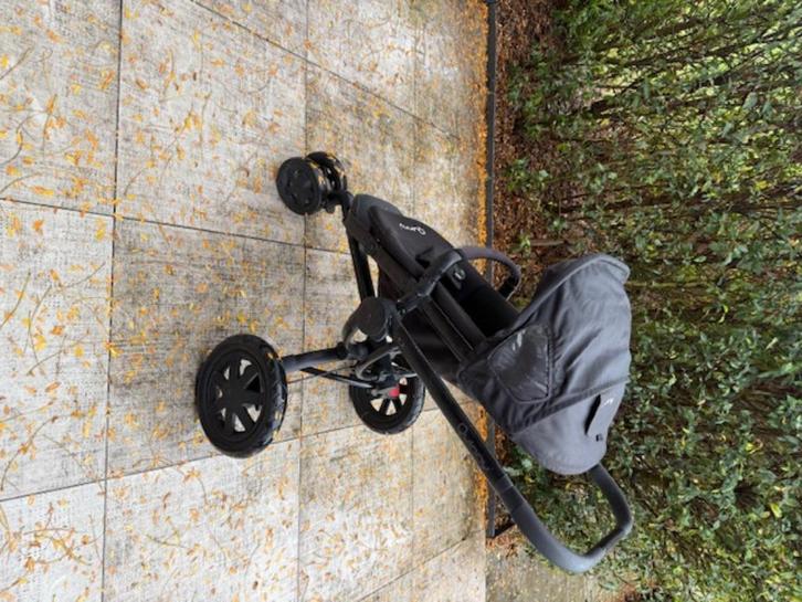 bugy, Kinderen en Baby's, Buggy's, Zo goed als nieuw, Quinny, Voetenzak, Zonnekap, Ophalen