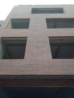 Deskundige metselaar op zoek naar een baan, Zo goed als nieuw