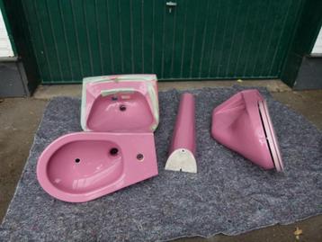 vintage wastafel lavabo - zuil - wc - bidet  70er beschikbaar voor biedingen