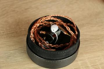 FiR Audio VxV / V x V TRADE.INRUIL. Garantie. inEar' dopjes. beschikbaar voor biedingen