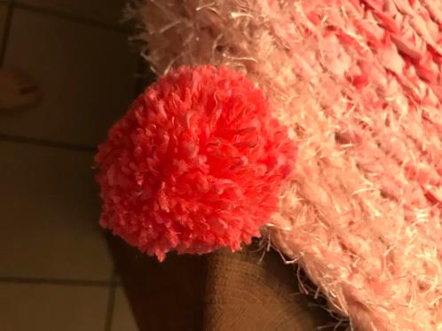 Upcycling upcycling kindertapijt babyslaapkamer wonen, Kinderen en Baby's, Kinderkleding | Mutsen, Sjaals en Handschoenen, Zo goed als nieuw