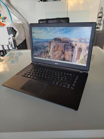 Acer ES1-520-36L3-laptop op Windows beschikbaar voor biedingen