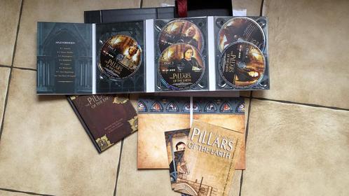 The Pillars of The Earth  - volledige serie ,luxe dvd box, Cd's en Dvd's, Dvd's | Tv en Series, Zo goed als nieuw, Drama, Boxset