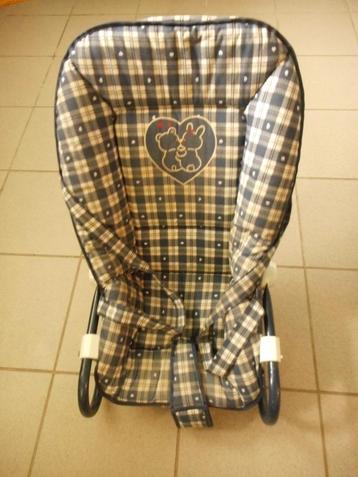 baby stoeltje beschikbaar voor biedingen