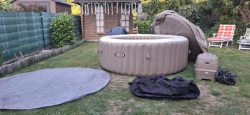 Jacuzzi intex, Enlèvement, Comme neuf, Tapis de sol, Gonflable